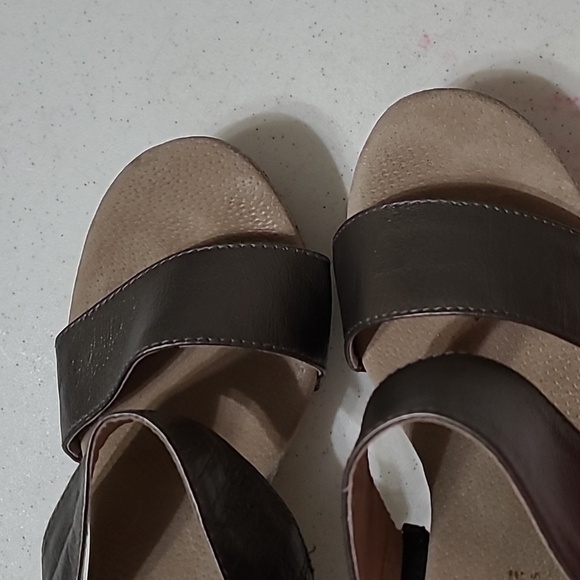 Very Volatile pewter wedges size 10 - Picture 6 of 11